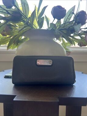 Marc By Marc Jacobs Black Leather Wallet with Silver Metal Logo Plate